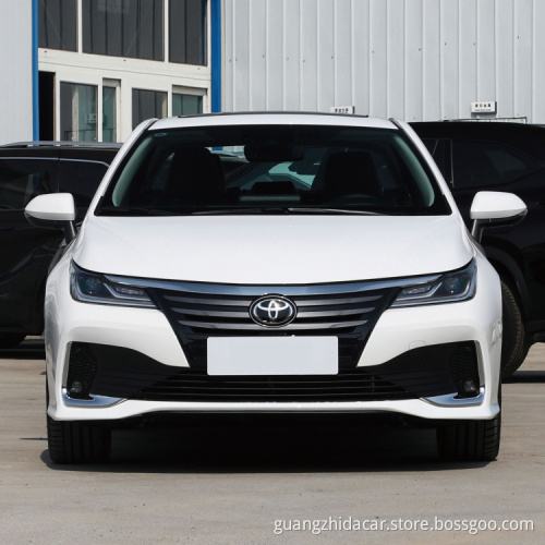 Automobile Toyota asiatico Drago Nuovo veicoli energetici 2.0L 2,5L Berlina a 5 posti ibrida a 5 posti per adulti per adulti